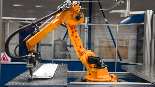 Robotic arm for manufacturing