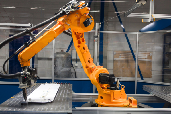 Robotic arm for manufacturing